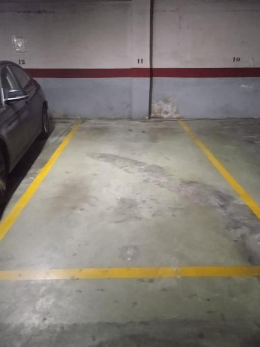 Apartamento Centrico Con Terraza Y Parking Huelva Eksteriør bilde